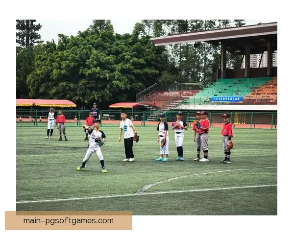 棒球邀请赛：球场上的激情对决