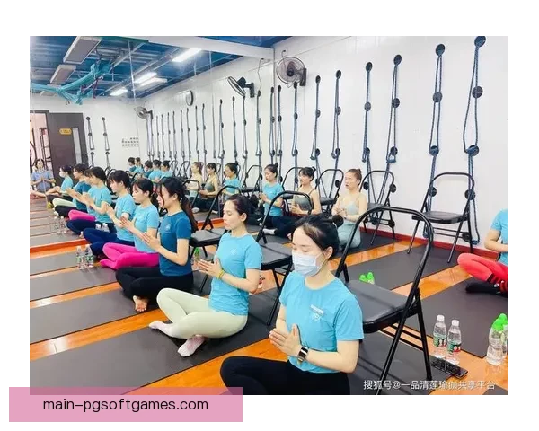 瑜伽联赛:身心平衡,赛场上的静与动 瑜伽联赛:身心平衡,赛场上的静与动